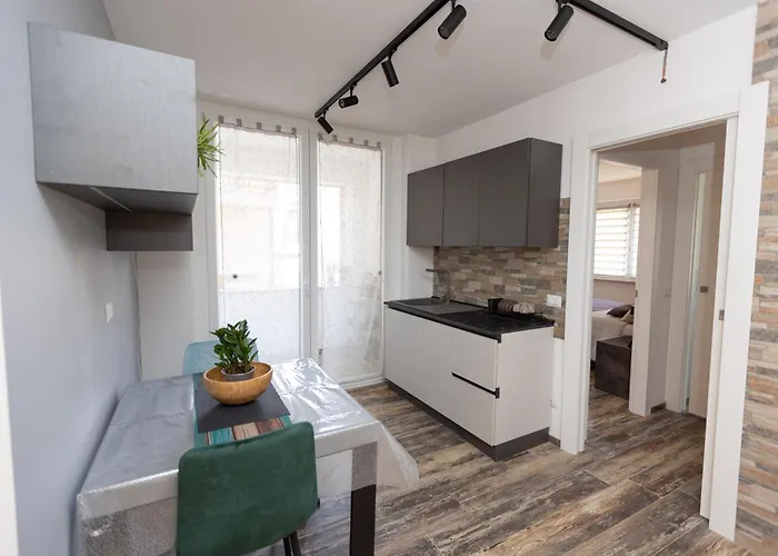 Апартаменты Modern's House