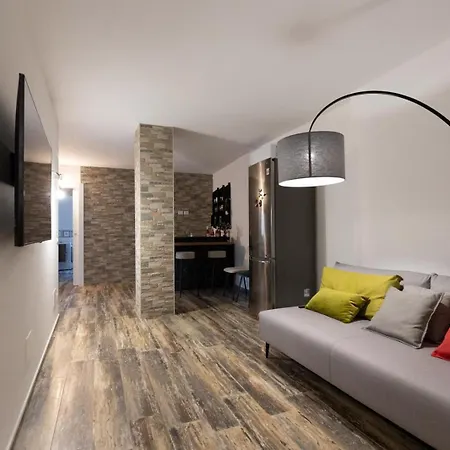 Modern's House *